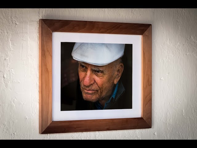 Vídeo relacionado con MARCOFOTO, Set De 10 Marcos De Fotos, 2 De 20x25 Cm, 4 De 13x18 Cm, 4 De 10x15 Cm, Madera MDF Y Cristal, Diseño Elegante Y Versatil (MARRON)