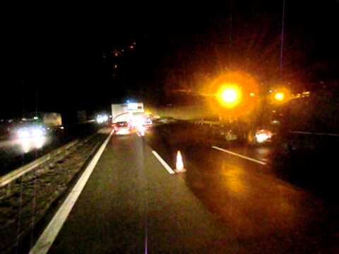 LKW Unfall  A6 Heilbronn- Weinsberger Kreuz  05.01.2011  5.00 Uhr