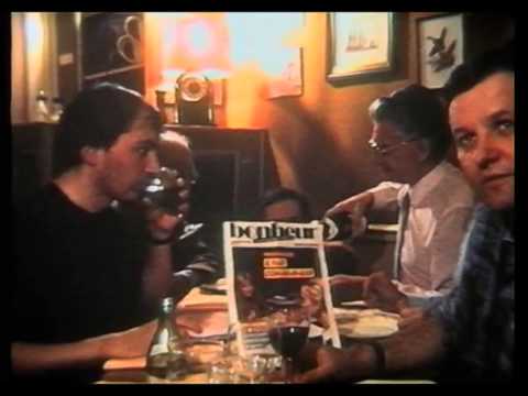 Cérémonie de remise des cartes au Club des Ronchons (1987) by Gérard Courant - Groupe #60