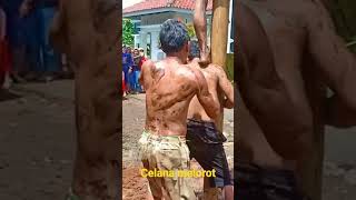 Download lagu detik detik. celana melorot saat panjat pinang mp3 Download lagu detik detik. celana melorot saat panjat pinang mp3