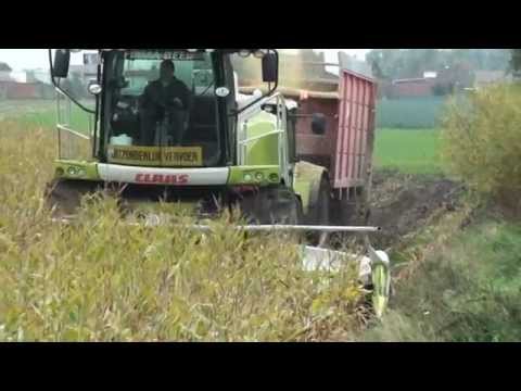 Beel machines aan het werk: Loonwerken Lidou