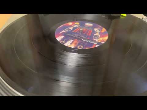 Vinyl Boom Sound / Dreadsquad Feat. Kojo Neatness