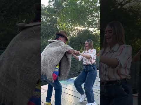 bailando carranga en Santiago Norte de Santander opa#santantiago #nortedesantander #baile #salome