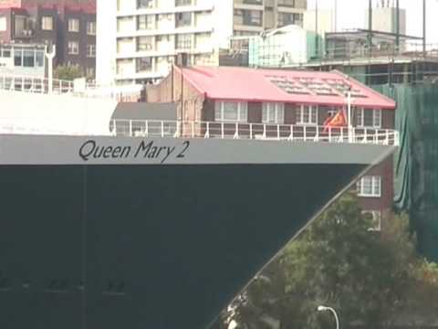 Thumbnail for Cruise ships in Sydney - Queen Mary 2