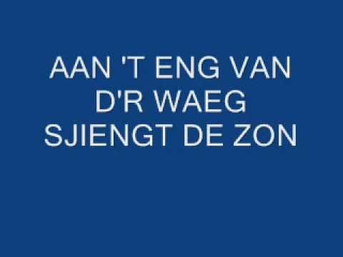 Weerwaas - Aan 't Eng Van D'r Waeg (met tekst)