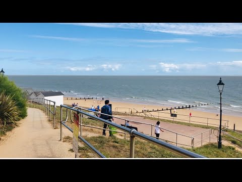 Frinton-on-sea Beach in Essex is a quiet and family friendly.