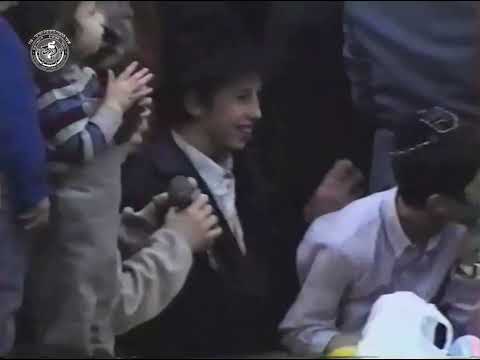 שמחה ב770: הכנסת ספר תורה של הטנקיסטים לזכרון הרבנית • חלק 2