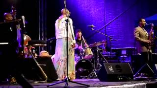 Dee Dee Bridgewater - The Music is the Magic