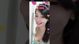 Download lagu Vania Clarissa, ada yang mau di Cium sama Vania | Bigo Live mp3