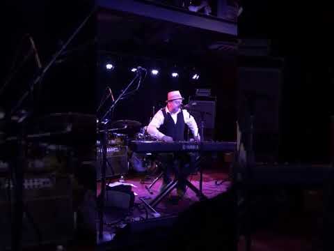 Eamonn Flynn - Big Chief (Live at Moe's Alley, Santa Cruz opening for Dumpstaphunk)