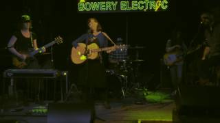 Karen & the Sorrows - The Wire