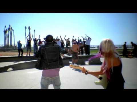 Tah Mac Official "Let Loose" Video