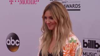 BBMAs 2017 FashionCam Julia Michaels