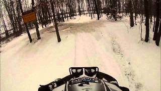 preview picture of video 'Polaris Scrambler 500 4x4 Snow Day'