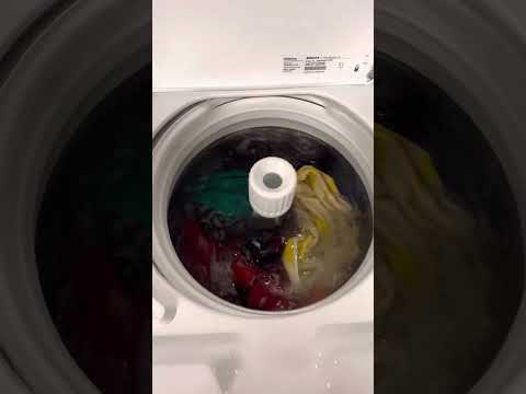 Speed Queen TR7 large water level handling beach towels.