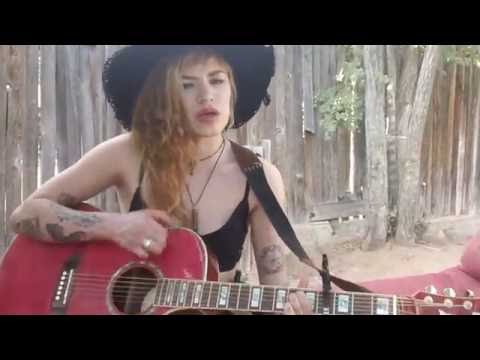 Hammock Sessions: Strawberry Riot