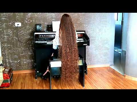 Hino 110 - Vigiai, irmãos | Tocado e Cantado | Maria Vitória CCB