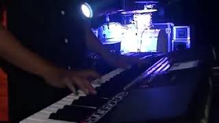 Download lagu Hot nya Nella Kharisma saat manggung pake rok mini mp3