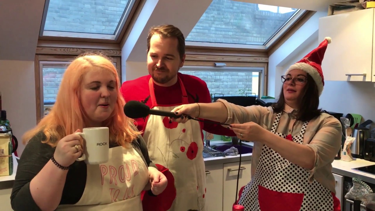 Giggle Loop make Mulled Wine