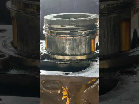 Caterpillar 3406 piston seized #subscribe #engine #shortsvideoviral #perkins #komatsuloader#shorts