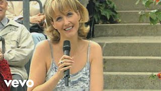 Kristina Bach - Es kribbelt und es prickelt (ZDF-Fernsehgarten 12.07.1998) (VOD)