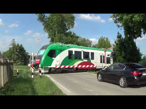 Passaggio a livello di via Ferrara - Dogato (FE) / Level Crossing / Spoorwegovergang / Bahnübergang