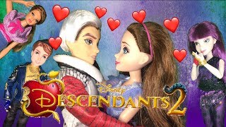 Carlos Kisses Jane! True Love&#39;s Kiss Break The Sleeping Curse? Disney Descendants 2 Episode 9