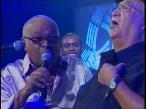 Pupy y Eliades Ochoa - Llegar a Viejo [2013]