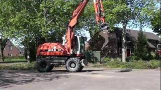 preview picture of video 'Atlas crane  + Fendt tractor + Hitachi'