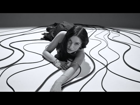 Sisters On Wire - Gylis