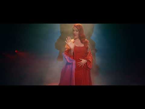 Maja Založnik - Mika me ( Official Video )