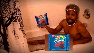 THE BRAND NEW SWEDISH FISH OREO (IT&#39;S REAL GUYS) [UNBOXING/REVIEW]