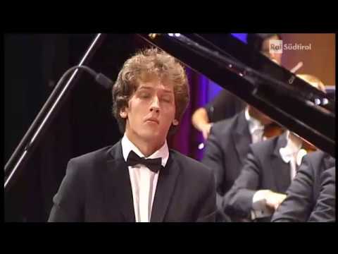 2017 Grand Final - Ivan Krpan - Croatia - Ludwig v. Beethoven - Piano Concerto no. 5