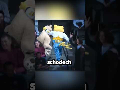 Nikdo Nečekal, Že Maskot Udělá Tohle! ❤️😳