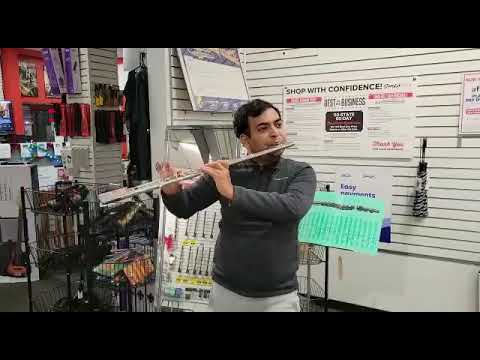 First time play - Yamaha YFL-677H Professional Flute