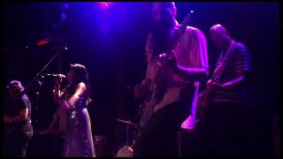 Dengue Fever - #2 Lost in Laos, Live @The Troubadour, 4-19-11