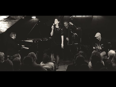 Strings on T.O.P featuring Hetty Kate - the Gravy Waltz ( Ray Brown )