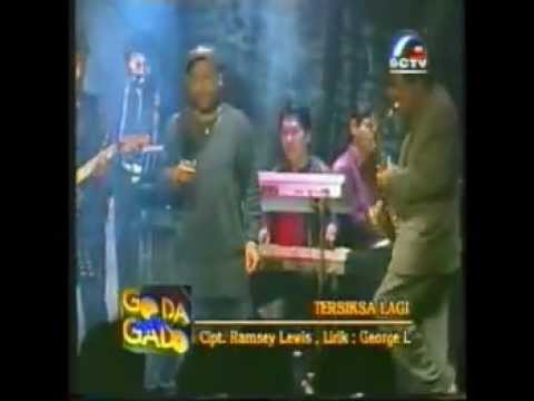 (Alm) Utha Likumahuwa & Audiensi Band - Tersiksa Lagi @ Goda Gado Ngetop (SCTV 1998)