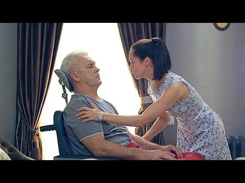 ¡Secretos familiares y un asesinato en la mansión! UNA CASA AL BORDE DEL BOSQUE