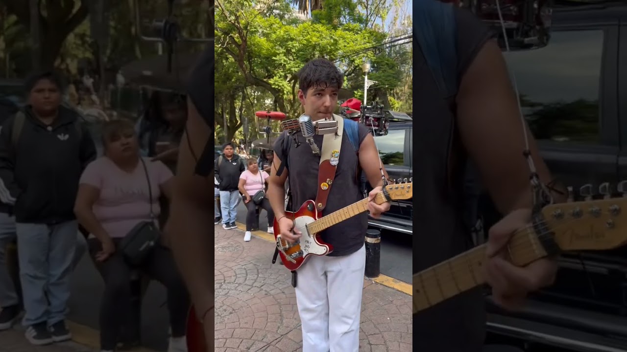 Street musicians 304