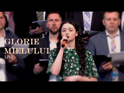 Glorie Mielului (Cover)  - Rebeca Dinca si Corul FRPCS | LIVE