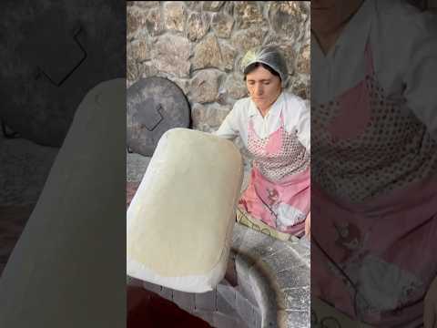 The art of making Armenian lavash bread 🇦🇲