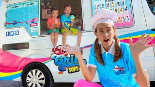 Download lagu Vlad and Nikita in the Mom's Ice Cream Truck mp3