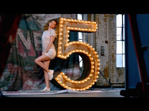 download lagu mp3 mp4 Chanel Number 5 Song, download lagu Chanel Number 5 Song gratis, unduh video klip Chanel Number 5 Song