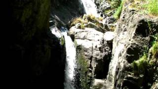 preview picture of video 'waterfall - Bulgaria - Fotinovo Rodopi mountain'