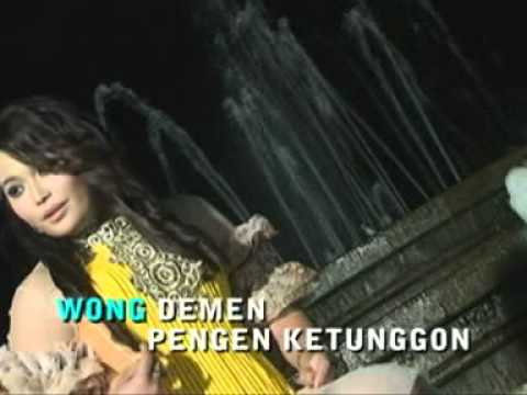 DIAN ANIC - KALAMUNYENG
