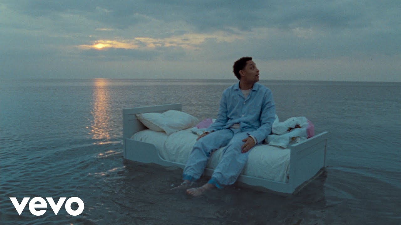 Loyle Carner - lyin (official video) - YouTube