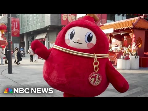 旧正月を祝うために集まる何百万人 (Millions gather to celebrate Lunar New Year)