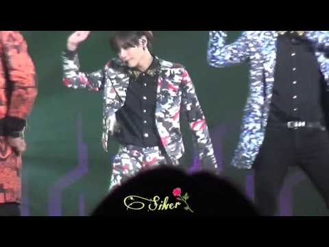 20141214 「SHINee World I'm your boy」 Picasso+Lucky Star Taemin focus