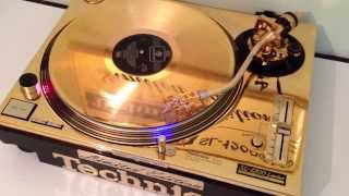 Video thumbnail for Technics SL-1200LTD Gold *Unikat* 24Karat DMC GLD by Ado Diavoli
